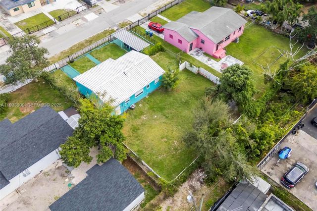9616 NW 26th Ave, Miami, FL 33147