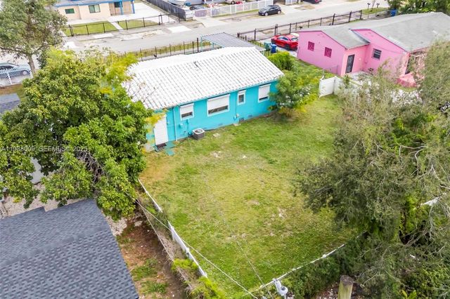 9616 NW 26th Ave, Miami, FL 33147