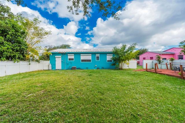 9616 NW 26th Ave, Miami, FL 33147