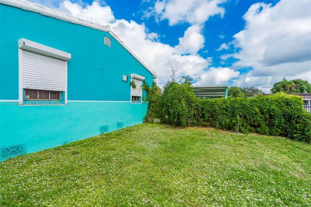 9616 NW 26th Ave, Miami, FL 33147