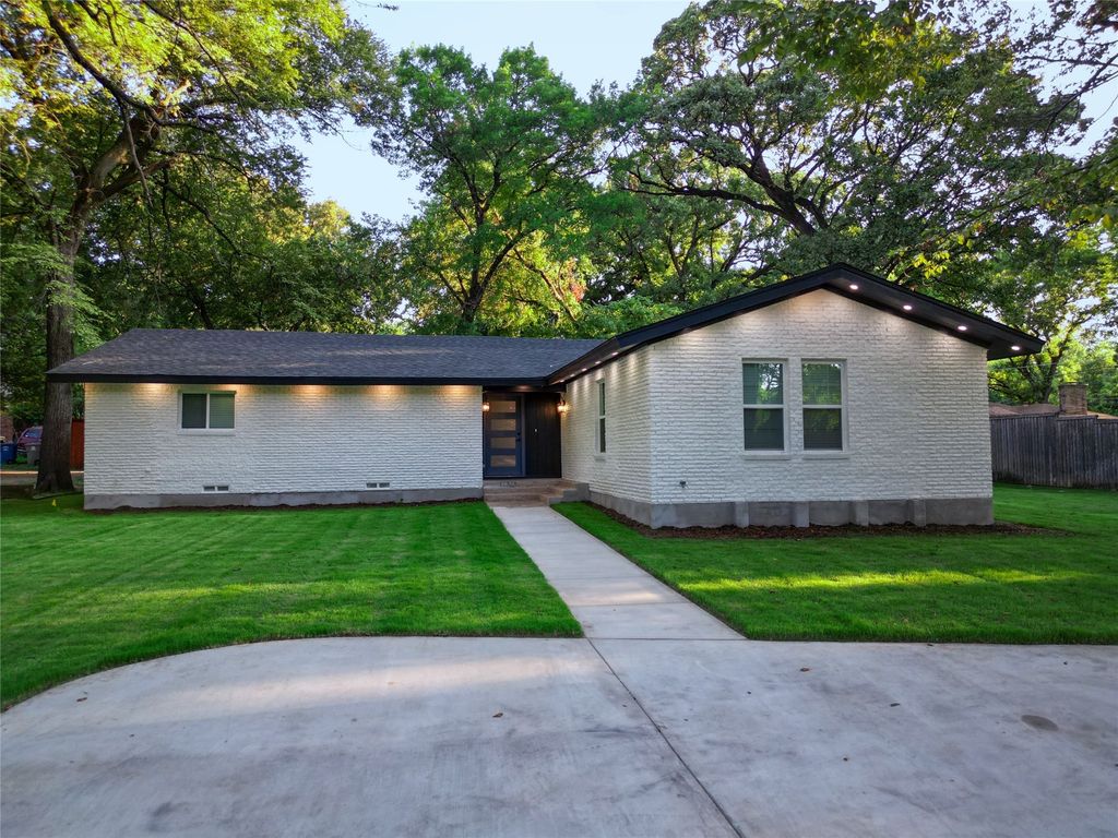 2838 W Kiest Boulevard, Dallas, TX 75233