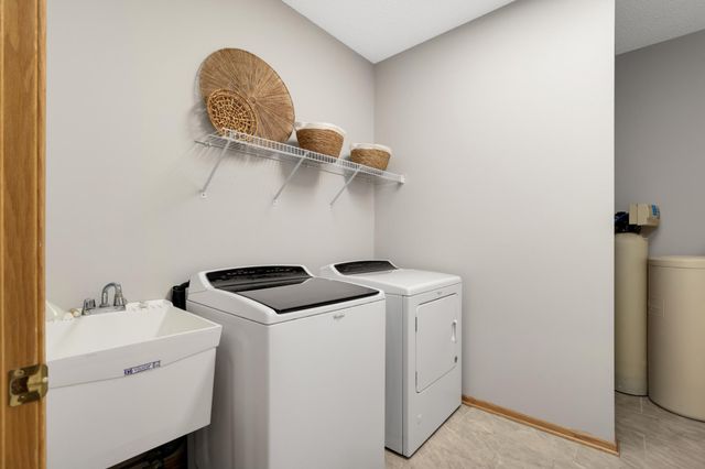 1996 111th Court NE, Blaine, MN 55449