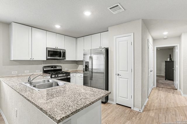 7231 Lavaca, San Antonio, TX 78218