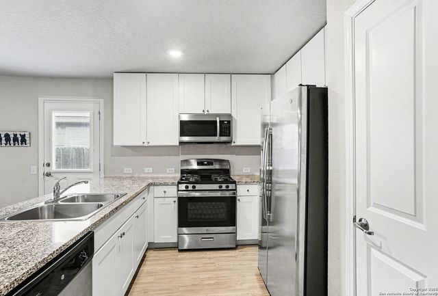 7231 Lavaca, San Antonio, TX 78218