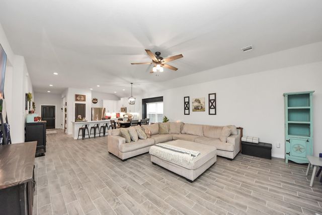 11206 Youngquist Drive, Baytown, TX 77535