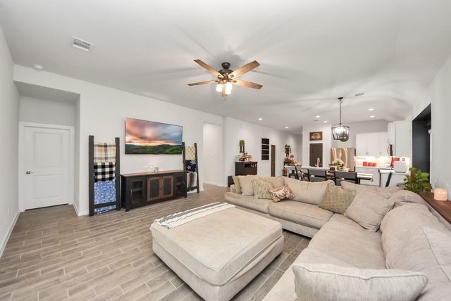 11206 Youngquist Drive, Baytown, TX 77535