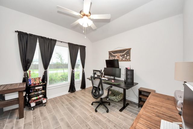 11206 Youngquist Drive, Baytown, TX 77535