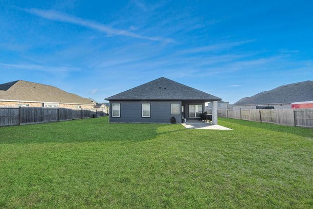 11206 Youngquist Drive, Baytown, TX 77535