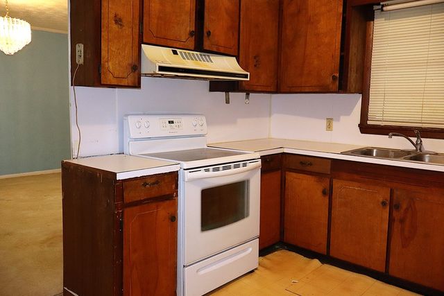 117 Deerfield Drive, Enterprise, AL 36330