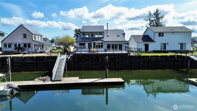 201 N Beach Drive, Port Ludlow, WA 98365