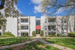 448 River Road apt J C4810 J, Nutley Twp., NJ 07110