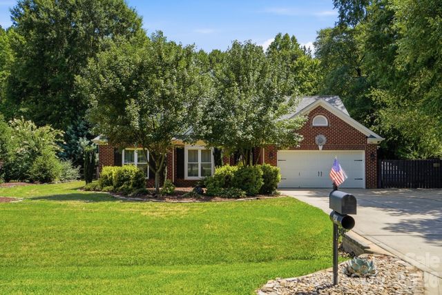 7254 Pine Ridge Drive, Denver, NC 28037
