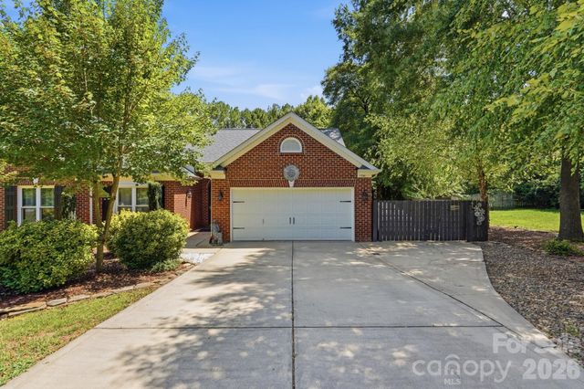 7254 Pine Ridge Drive, Denver, NC 28037