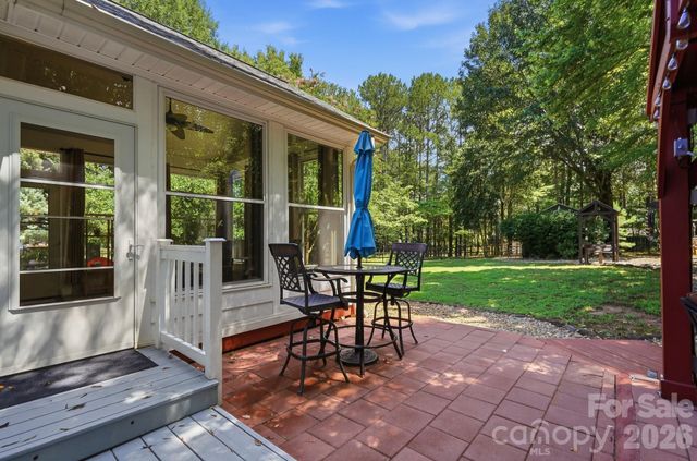 7254 Pine Ridge Drive, Denver, NC 28037