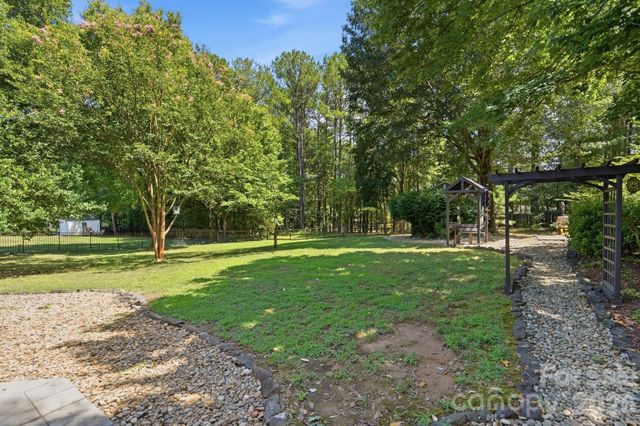 7254 Pine Ridge Drive, Denver, NC 28037