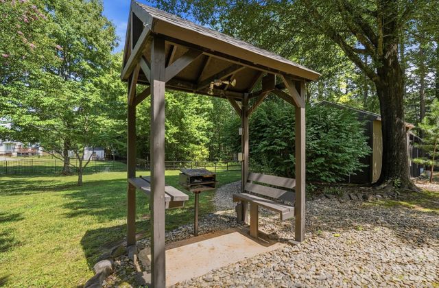 7254 Pine Ridge Drive, Denver, NC 28037