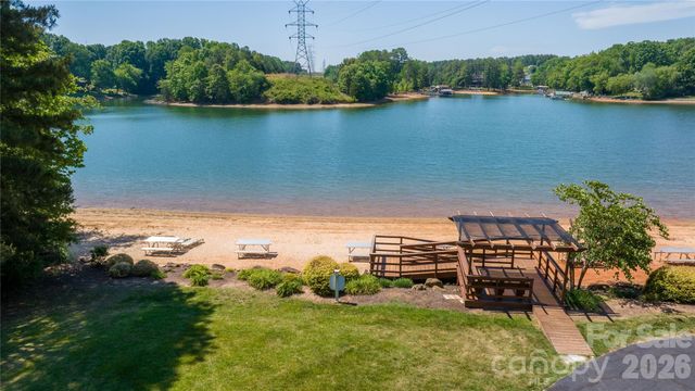 7254 Pine Ridge Drive, Denver, NC 28037