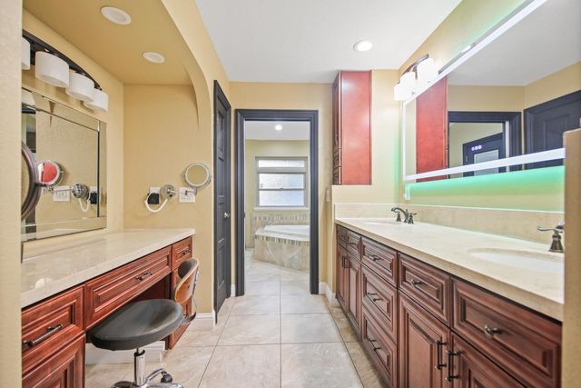 4044 Fort Donelson Dr, Stockton, CA 95219