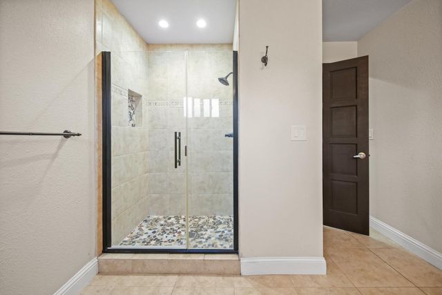 4044 Fort Donelson Dr, Stockton, CA 95219