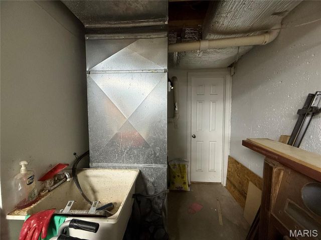 7584 Private Road 2453, West Plains, MO 65775