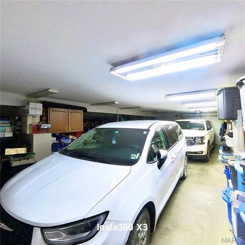 7584 Private Road 2453, West Plains, MO 65775