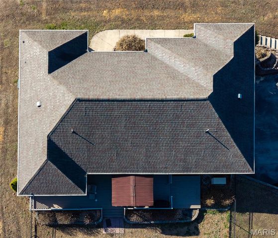 7584 Private Road 2453, West Plains, MO 65775