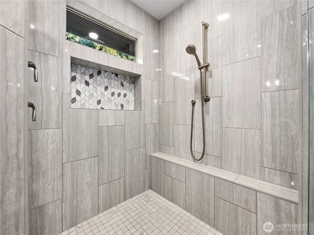 2015 186th Avenue E, Lake Tapps, WA 98391