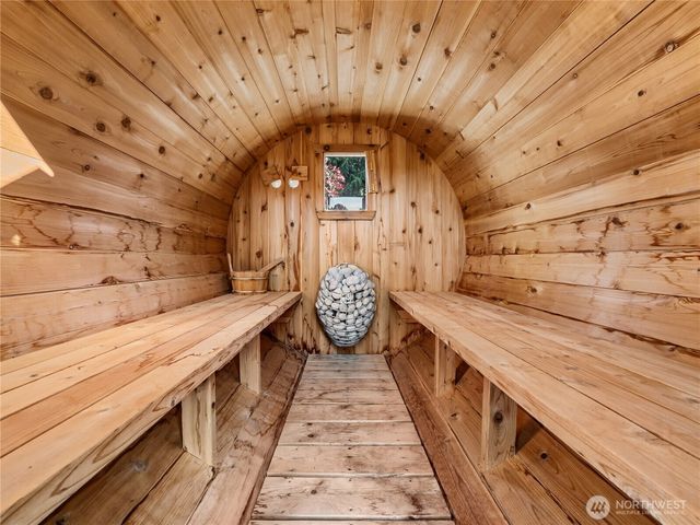 2015 186th Avenue E, Lake Tapps, WA 98391