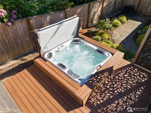 2015 186th Avenue E, Lake Tapps, WA 98391