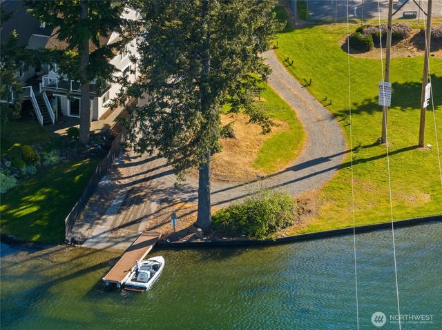 2015 186th Avenue E, Lake Tapps, WA 98391