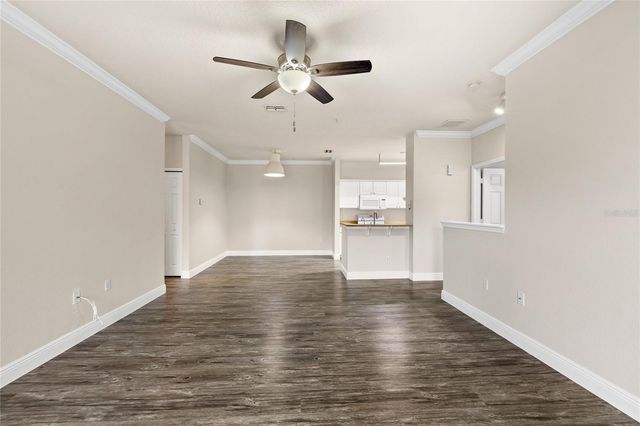 431 SOUTHERN PECAN CIRCLE 201, Winter Garden, FL 34787