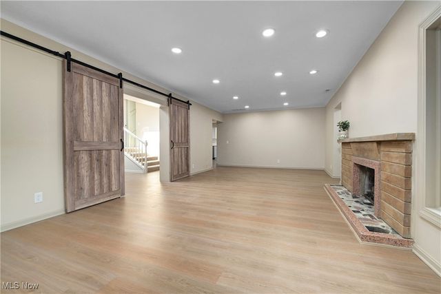 433 Chestnut Road, Seven Hills, OH 44131