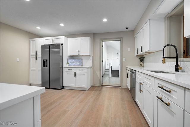 433 Chestnut Road, Seven Hills, OH 44131