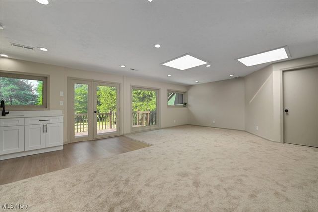 433 Chestnut Road, Seven Hills, OH 44131