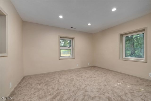 433 Chestnut Road, Seven Hills, OH 44131