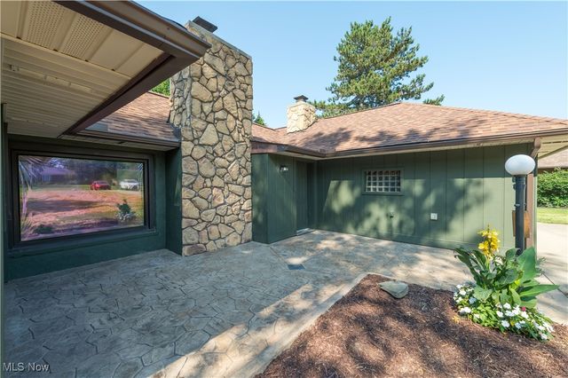 433 Chestnut Road, Seven Hills, OH 44131