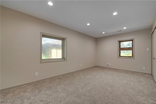 433 Chestnut Road, Seven Hills, OH 44131