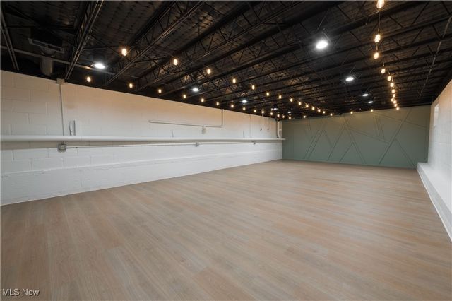 433 Chestnut Road, Seven Hills, OH 44131