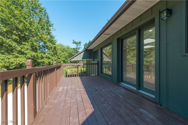 433 Chestnut Road, Seven Hills, OH 44131