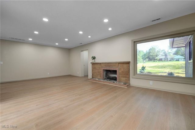 433 Chestnut Road, Seven Hills, OH 44131