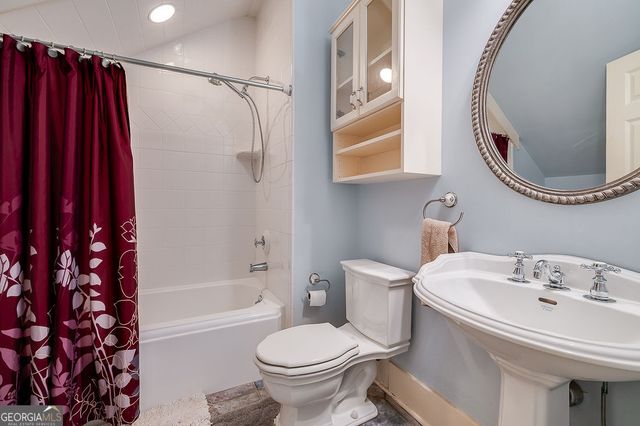 100 Cambridge Drive, Rincon, GA 31326