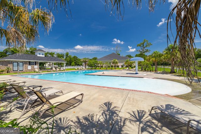 100 Cambridge Drive, Rincon, GA 31326