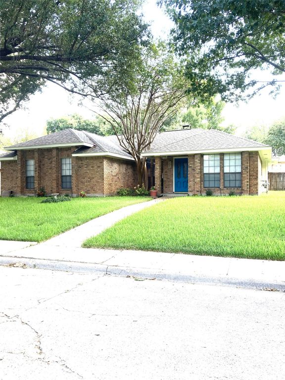 509 WISTERGLEN Drive, Desoto, TX 75115 — exterior