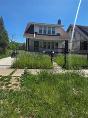 145 Waverly Street, Highland Park, MI 48203