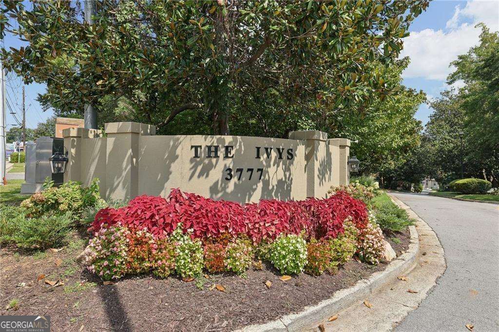 60 Ivy Parkway NE, Atlanta, GA 30342 — photo 2