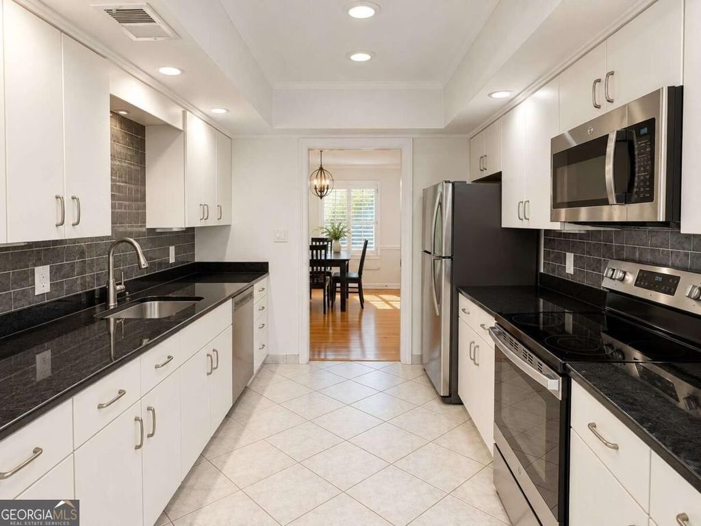 60 Ivy Parkway NE, Atlanta, GA 30342 — photo 5