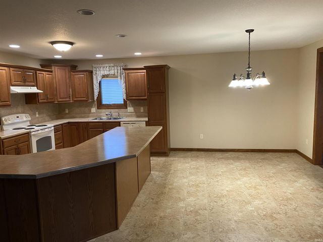 1534 Dunnagans Way, New Haven, IN 46774