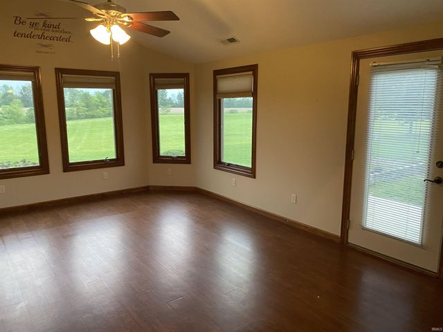 1534 Dunnagans Way, New Haven, IN 46774
