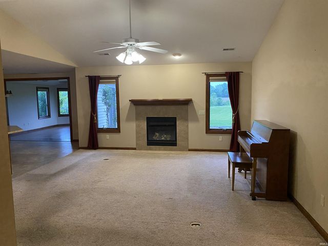 1534 Dunnagans Way, New Haven, IN 46774