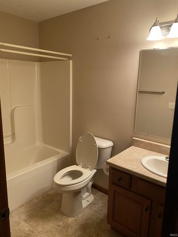 1534 Dunnagans Way, New Haven, IN 46774